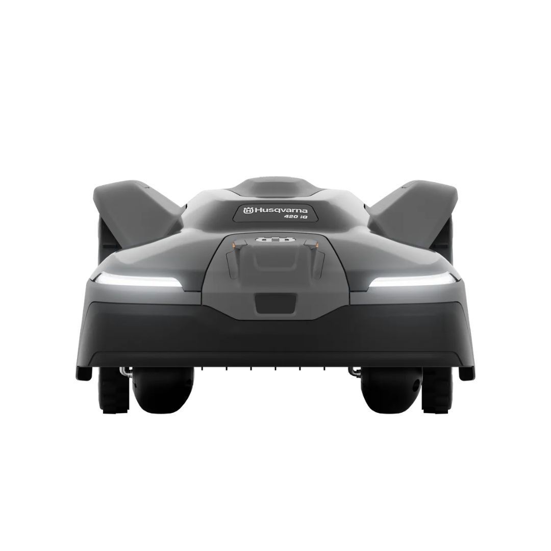 Husqvarna AM420iQ EPOS Automower image 1